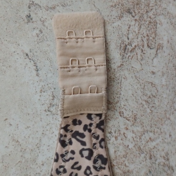 Maidenform Animal Print Underwire Bra 36B - Picture 5 of 8